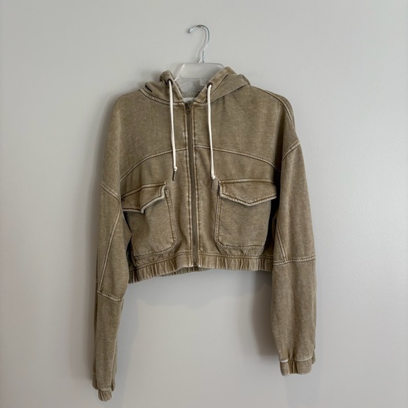 Urban Outfitters Yogi Fleece Olive Cropped Hoodie Sweatshirt - Picture 2 of 7